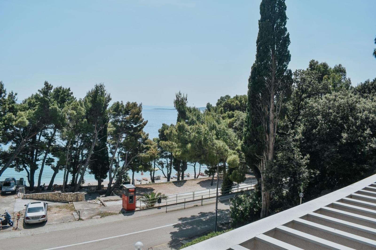 Motel Ljetni Raj Baska Voda Luaran gambar